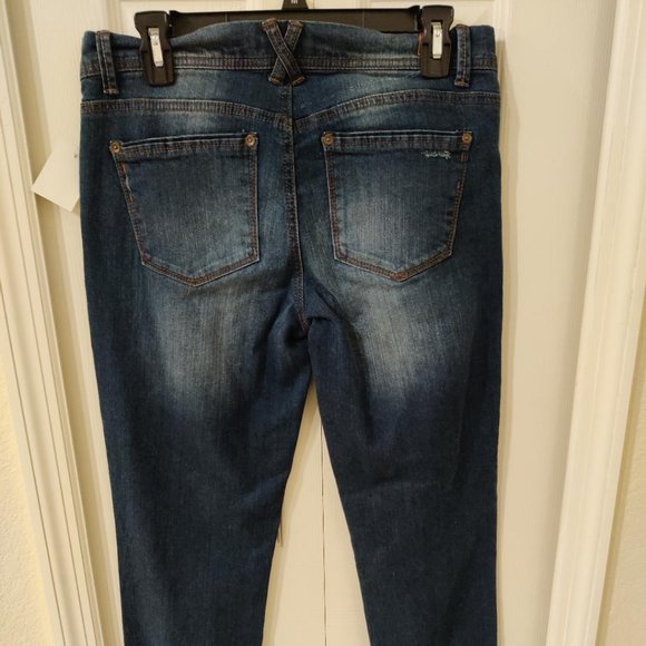 Democracy Women's Distressed Girlfriend Jeans Size 4 NWT - Picture 2 of 6
